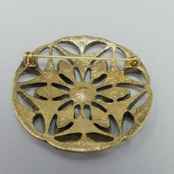 Vintage Pink and Blue Rhinestone Brooch, Gold Tone Lapel Pin Setting, Estate - Picture 4 of 7